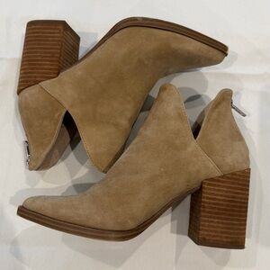 Steve Madden Tan Heeled Boots